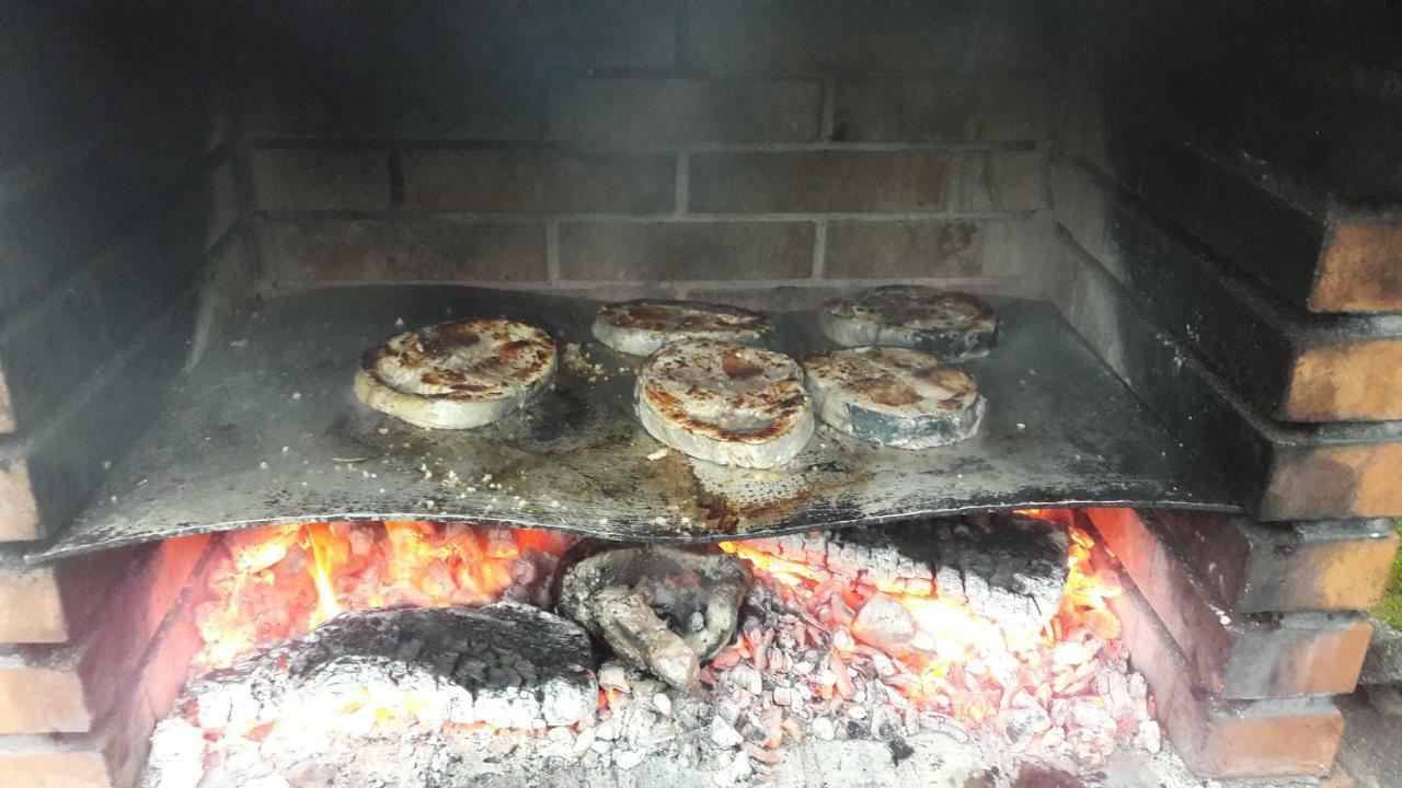 La Casa del Carballo Pisones Exterior foto